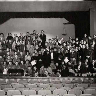 11. 29. 1960 : Svečano odprtje Doma kulture člani DPD Svoboda Velenje, sodelujoči v igri Hlapec Jernej, avtor Volbenk Pajk