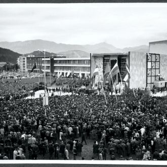 08. 30. 1963: Trg ob obisku ruskega predsednika Hruščova v Velenju, avtor Volbenk Pajk